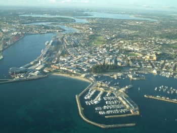 Fremantle harbour.jpg