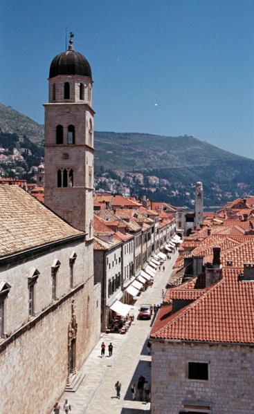File:DubrovnikStreet.jpg